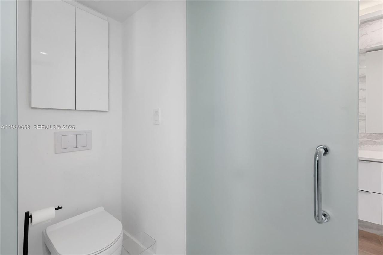 401 Ocean Dr , Unit 918, Miami Beach, FL 33139 Photo