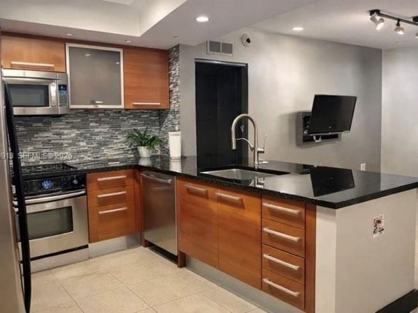 2030 S Douglas Rd, Unit 414, Coral Gables, FL 33134