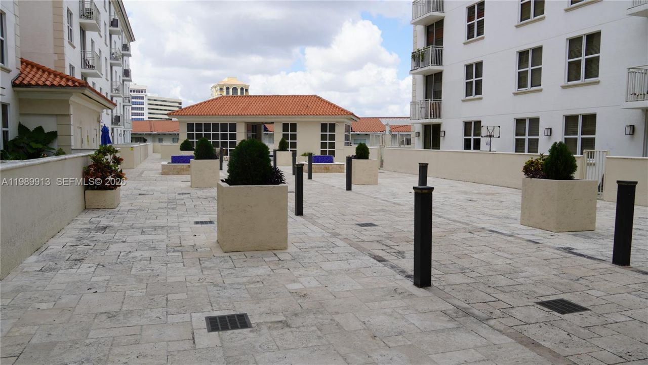 2030 S Douglas Rd , Unit 414, Coral Gables, FL 33134 Photo