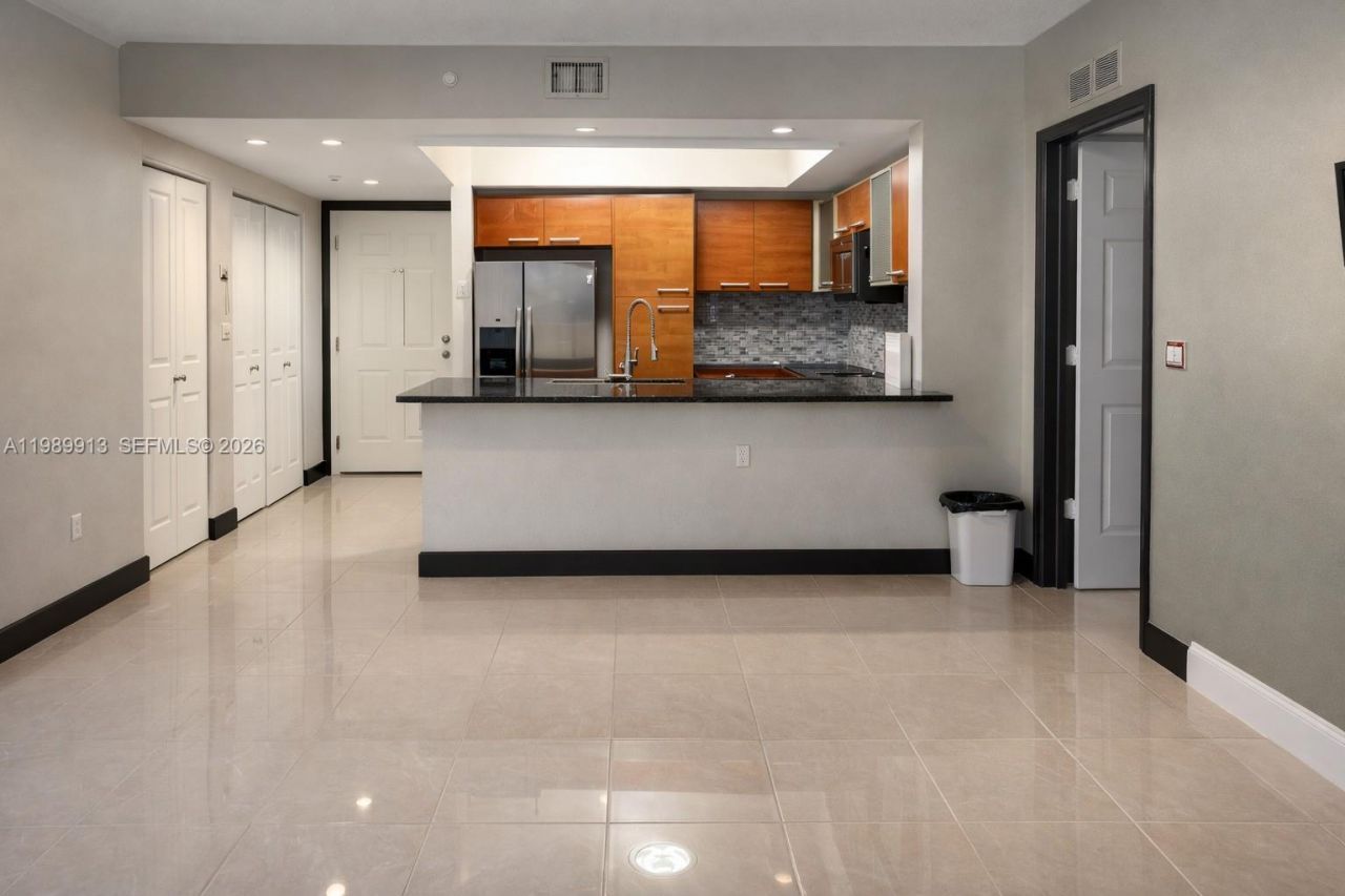 2030 S Douglas Rd , Unit 414, Coral Gables, FL 33134 Photo