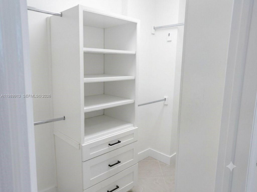 2030 S Douglas Rd, Unit 414, Coral Gables, FL 33134 Photo