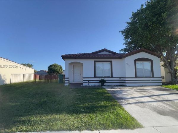 14252 SW 175th Ter, Miami, FL 33177