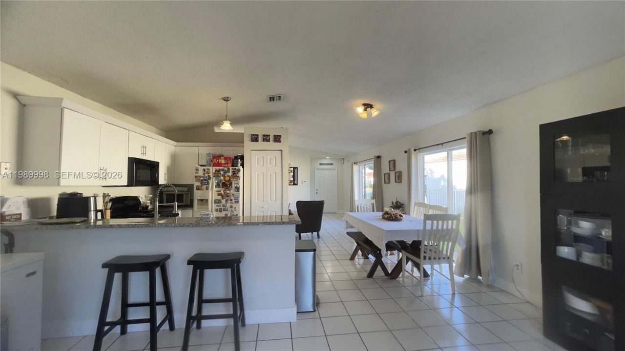 14252 SW 175th Ter, Miami, FL 33177 Photo