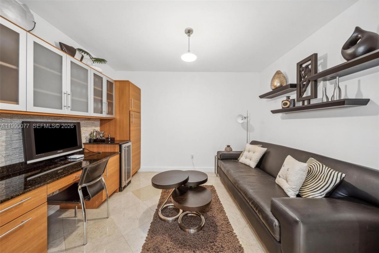 1830 S Ocean Dr, Unit 3111, Hallandale Beach, FL 33009 Photo
