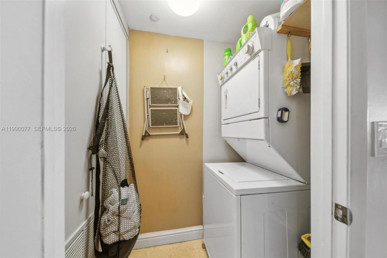1830 S Ocean Dr, Unit 3111, Hallandale Beach, FL 33009 Photo