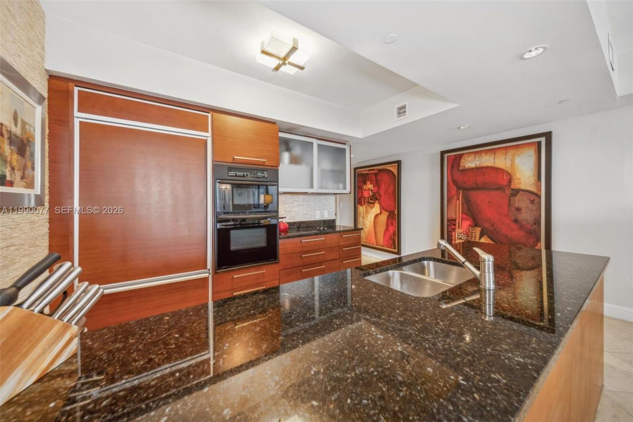 1830 S Ocean Dr, Unit 3111, Hallandale Beach, FL 33009 Photo