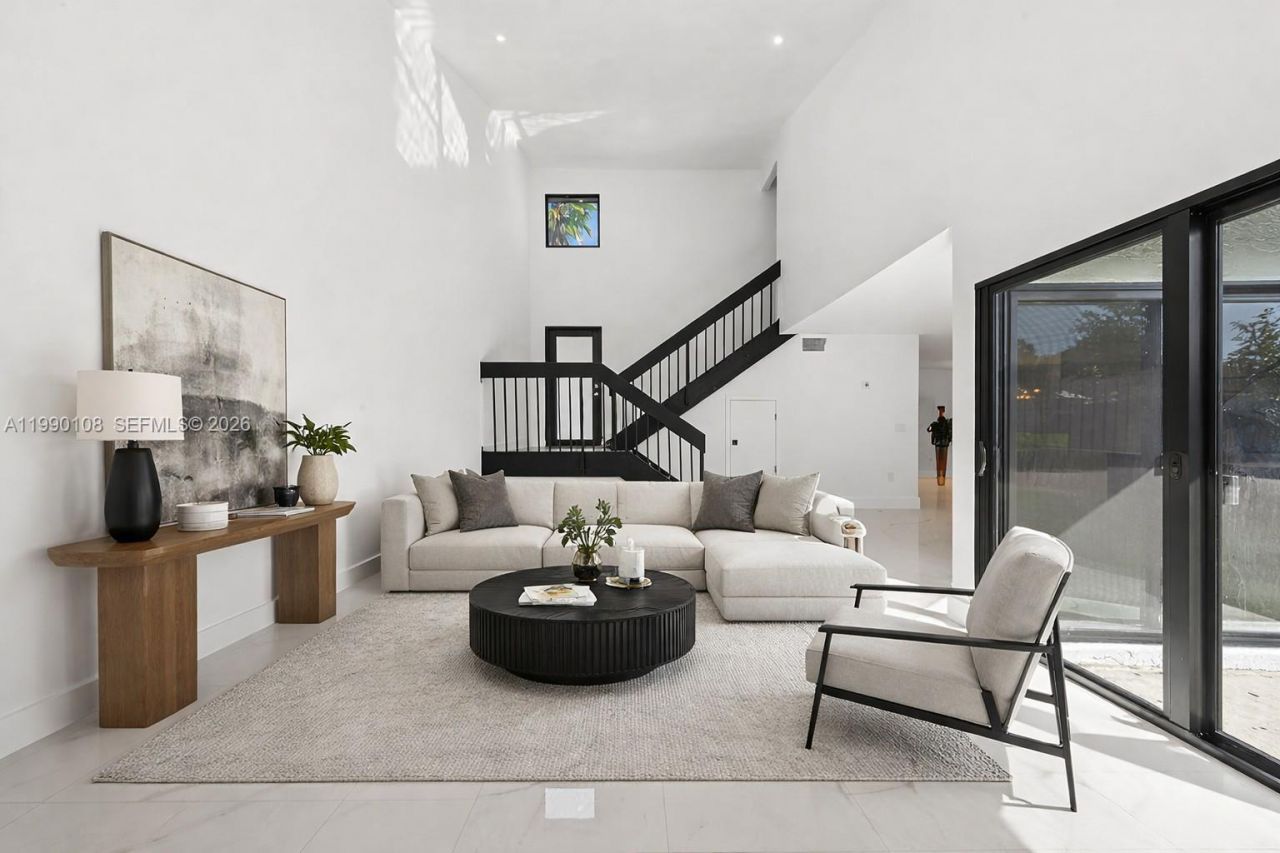 10510 SW 148th Ave Dr, Miami, FL 33196 Main Photo