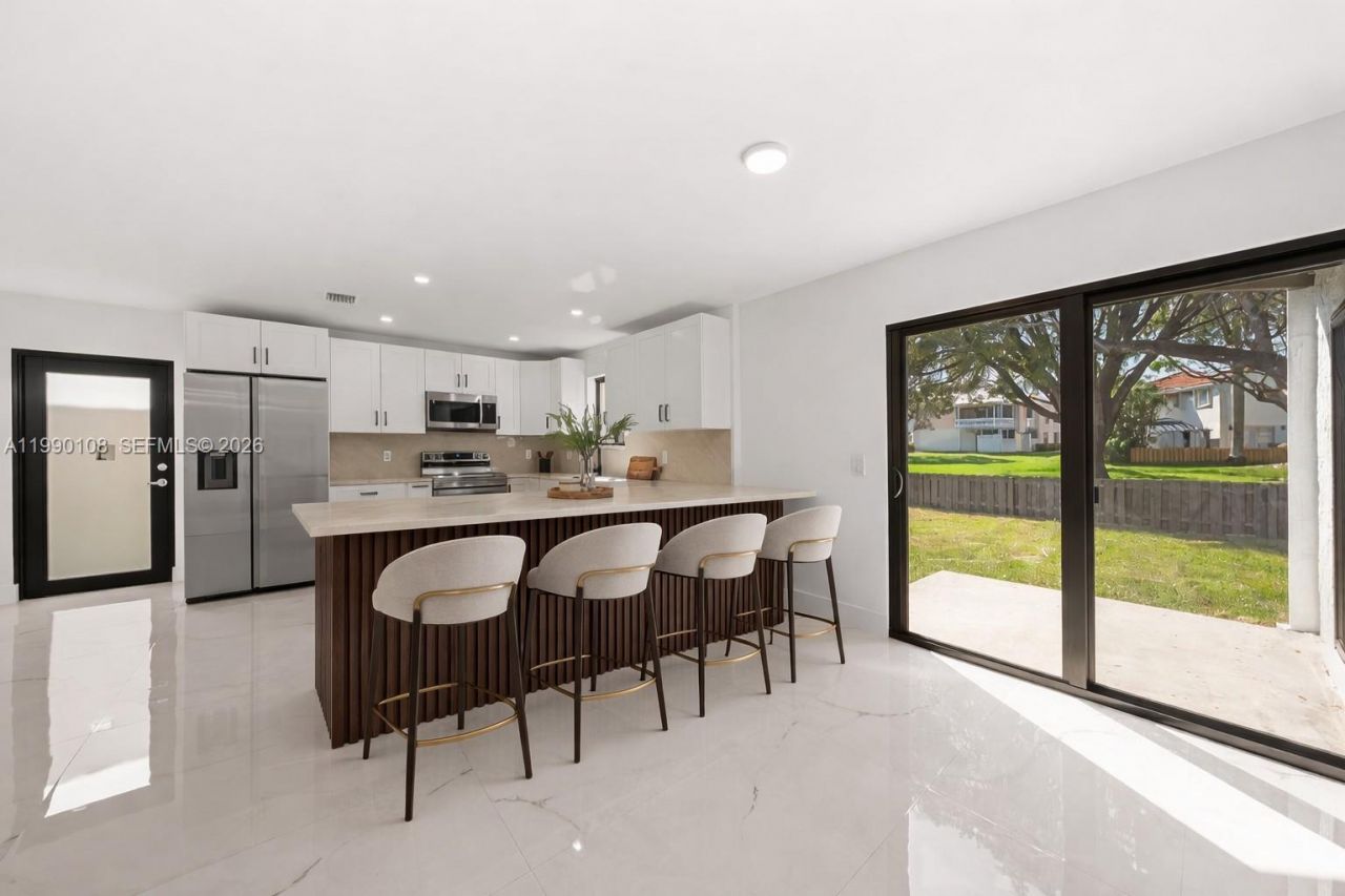 10510 SW 148th Ave Dr, Miami, FL 33196 Photo