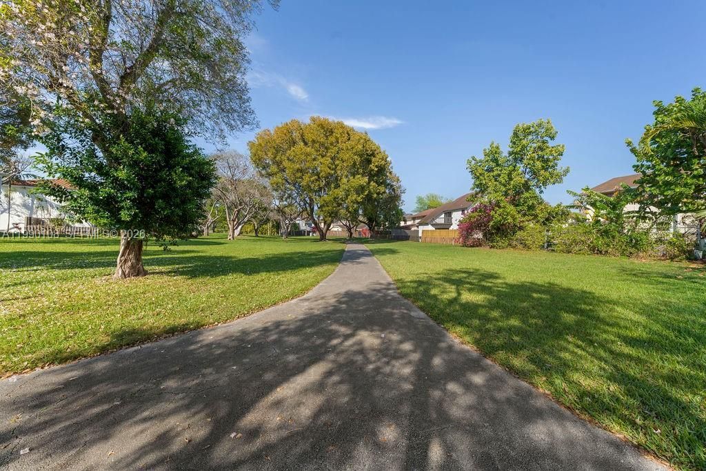 10510 SW 148th Ave Dr , Miami, FL 33196 Photo