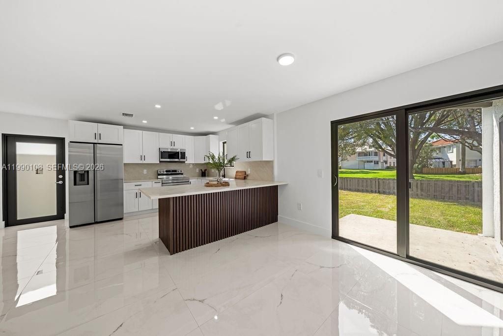 10510 SW 148th Ave Dr, Miami, FL 33196 Photo