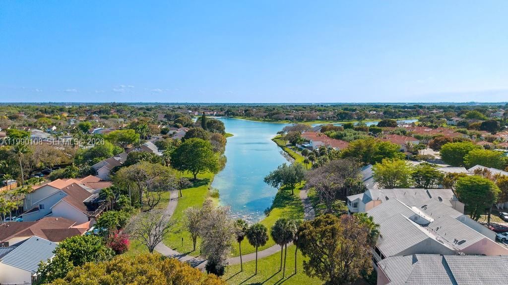 10510 SW 148th Ave Dr , Miami, FL 33196 Photo