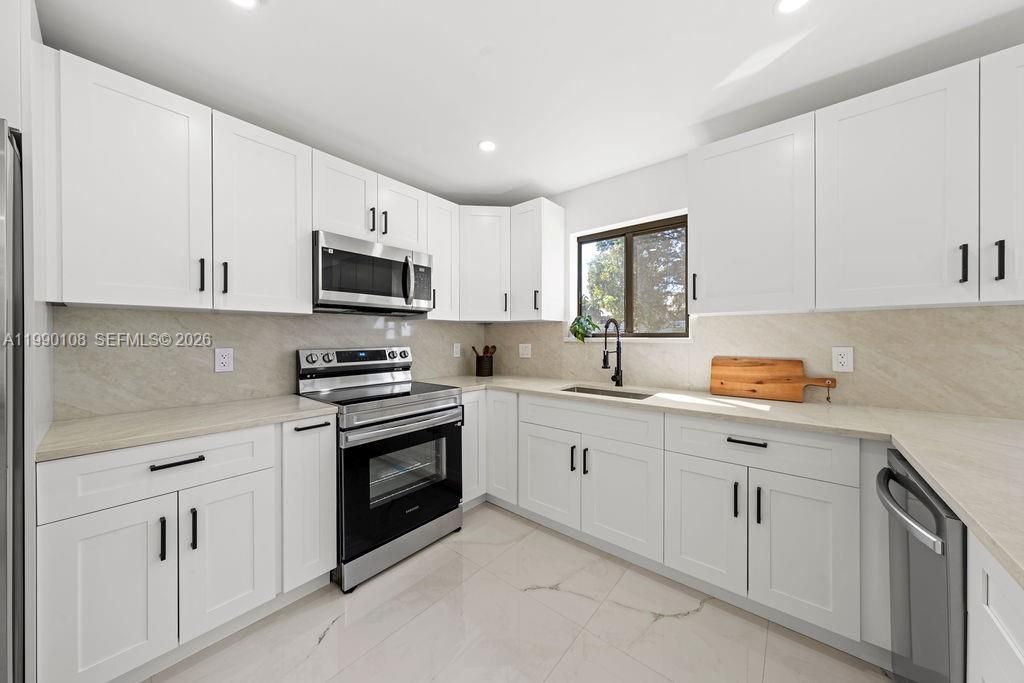 10510 SW 148th Ave Dr, Miami, FL 33196 Photo