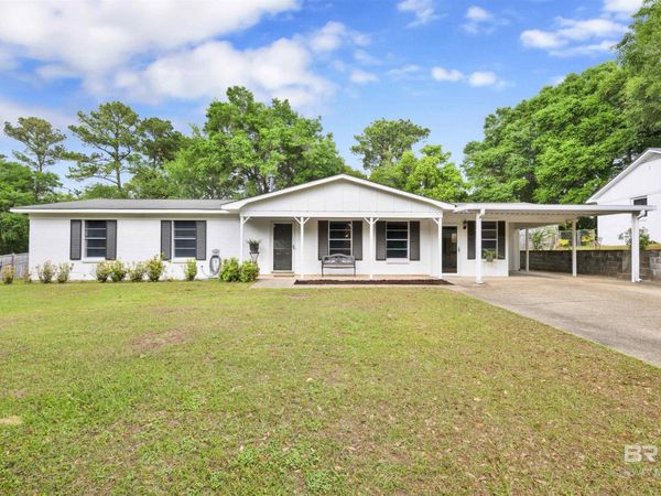 415 Rosa Avenue, Fairhope, AL 36532