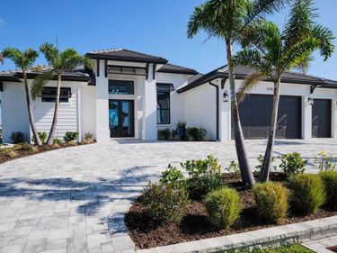 2203 SW 52ND STREET, CAPE CORAL, FL 33914