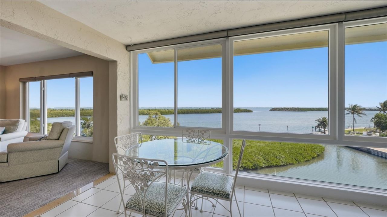 4500 Gulf Of Mexico Drive, Unit 3, Longboat Key, FL 34228 Photo