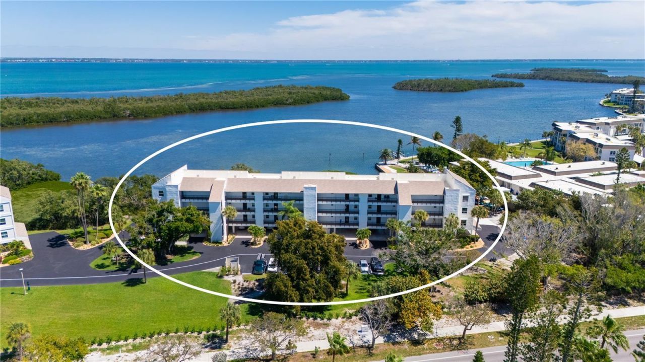 4500 Gulf Of Mexico Drive , Unit 3, Longboat Key, FL 34228 Photo