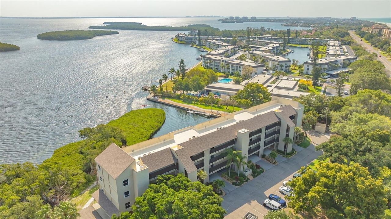 4500 Gulf Of Mexico Drive, Unit 3, Longboat Key, FL 34228 Photo