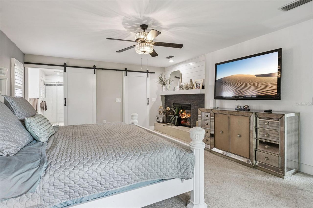 312 Waterwood Drive , Yalaha, FL 34797 Photo