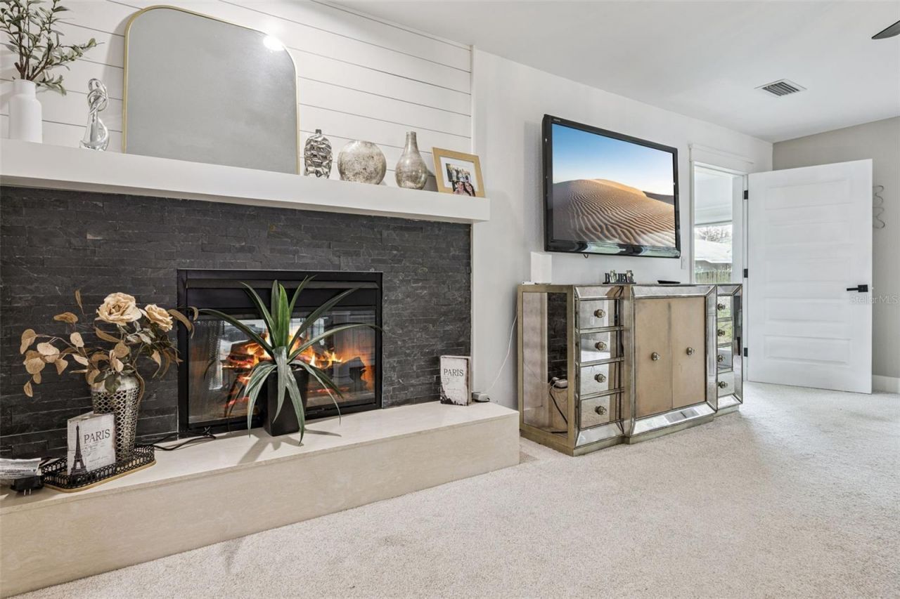 312 Waterwood Drive , Yalaha, FL 34797 Photo