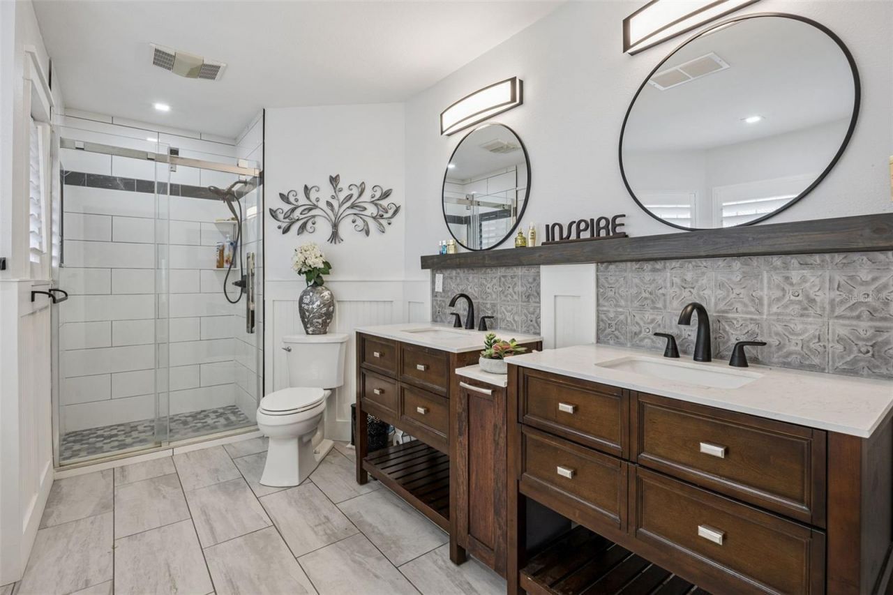 312 Waterwood Drive , Yalaha, FL 34797 Photo