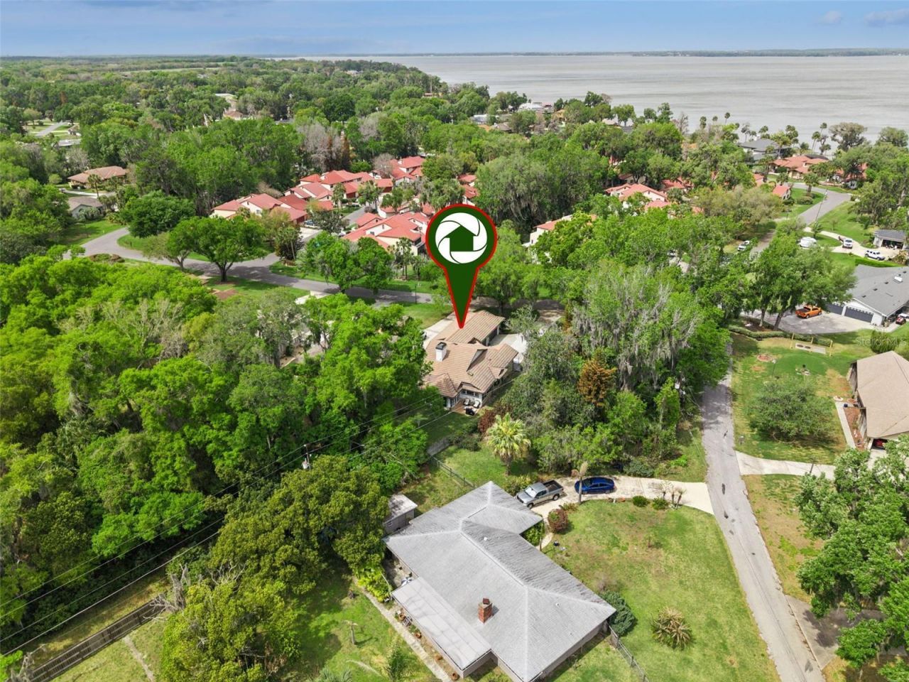 312 Waterwood Drive , Yalaha, FL 34797 Photo