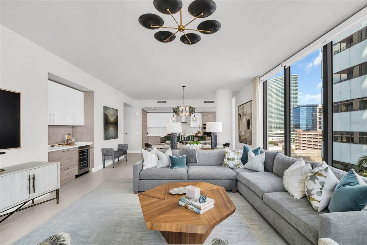 301 1st Street S, Unit 903, Saint Petersburg, FL 33701 Photo