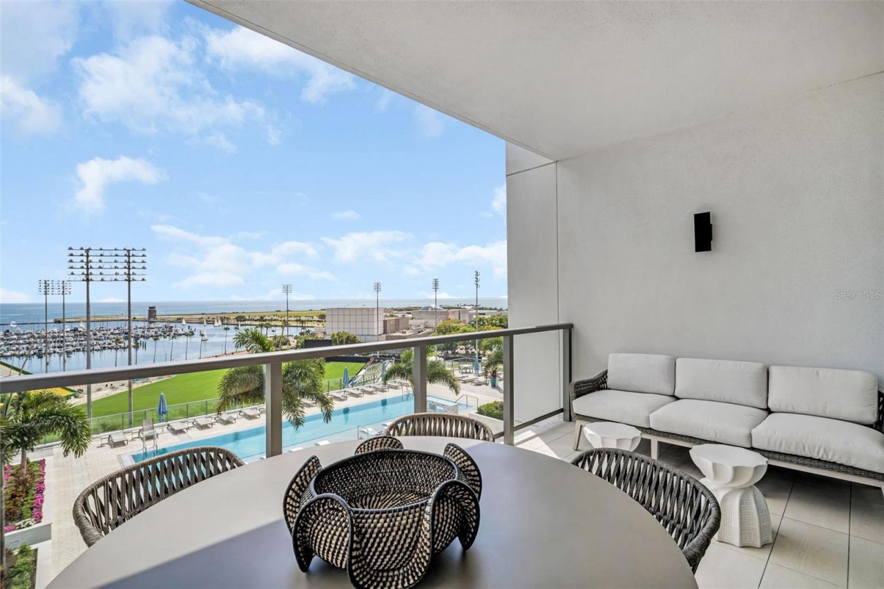 301 1st Street S, Unit 903, Saint Petersburg, FL 33701 Photo