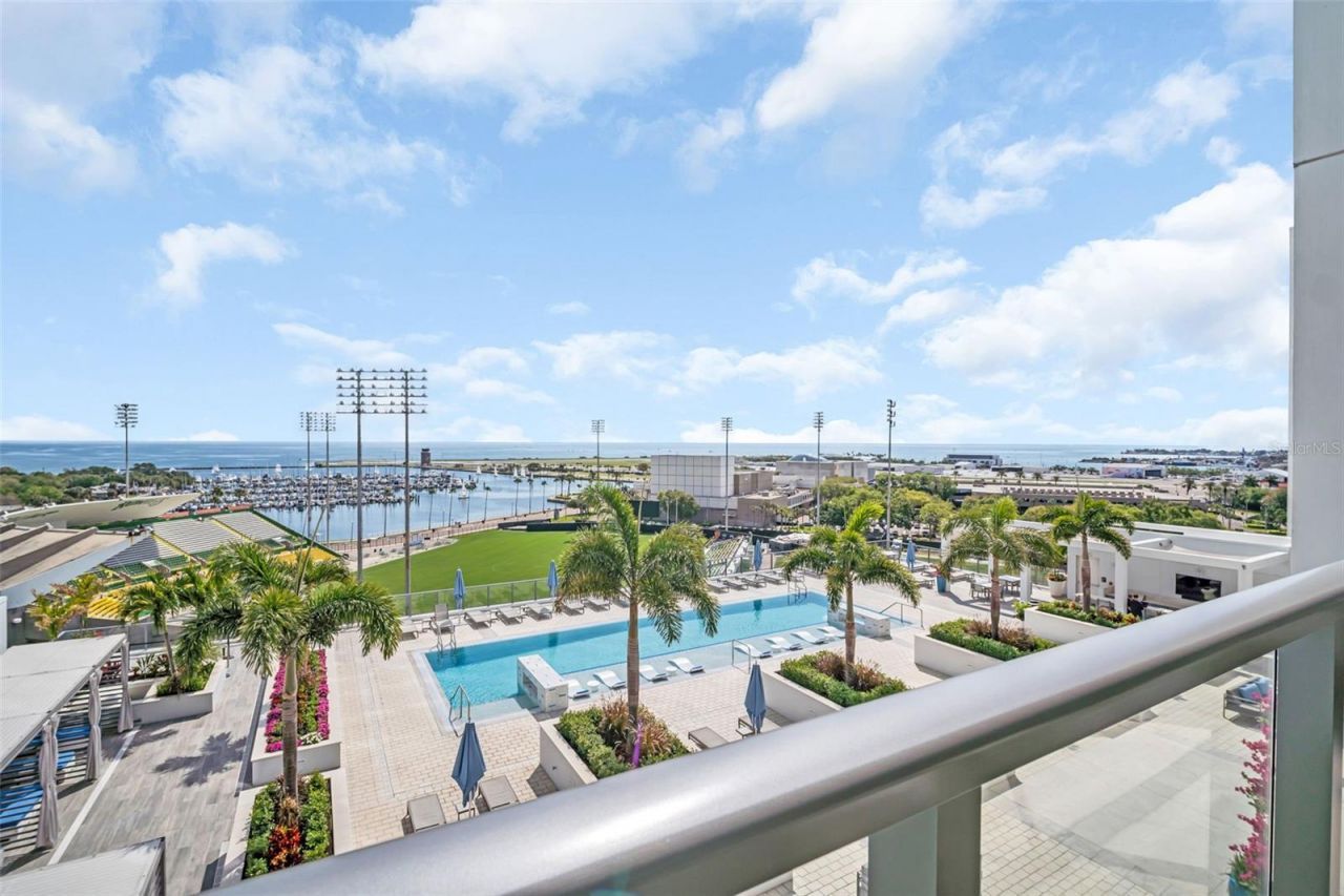 301 1st Street S, Unit 903, Saint Petersburg, FL 33701 Photo