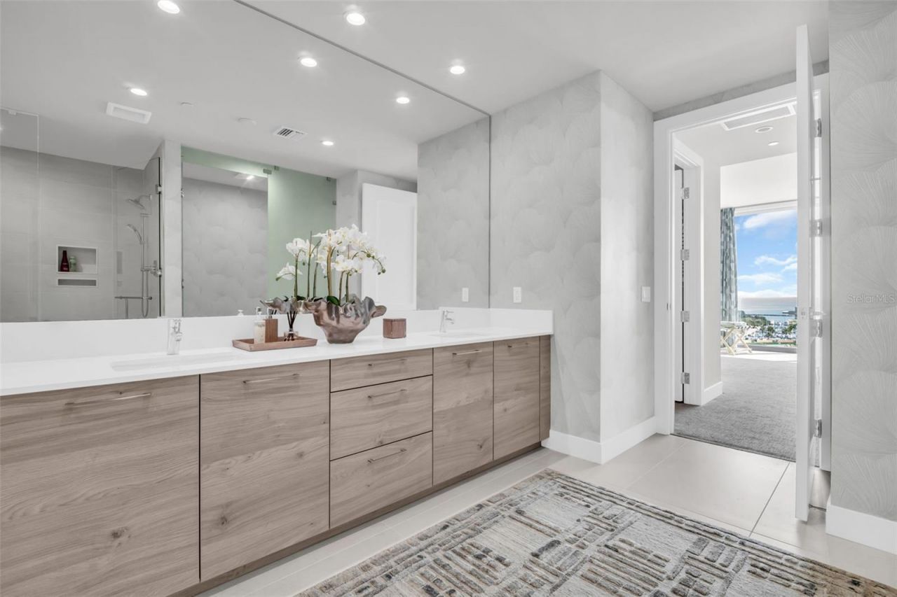 301 1st Street S, Unit 903, Saint Petersburg, FL 33701 Photo