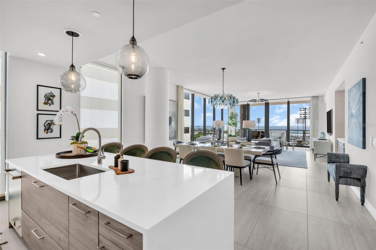 301 1st Street S, Unit 903, Saint Petersburg, FL 33701 Photo