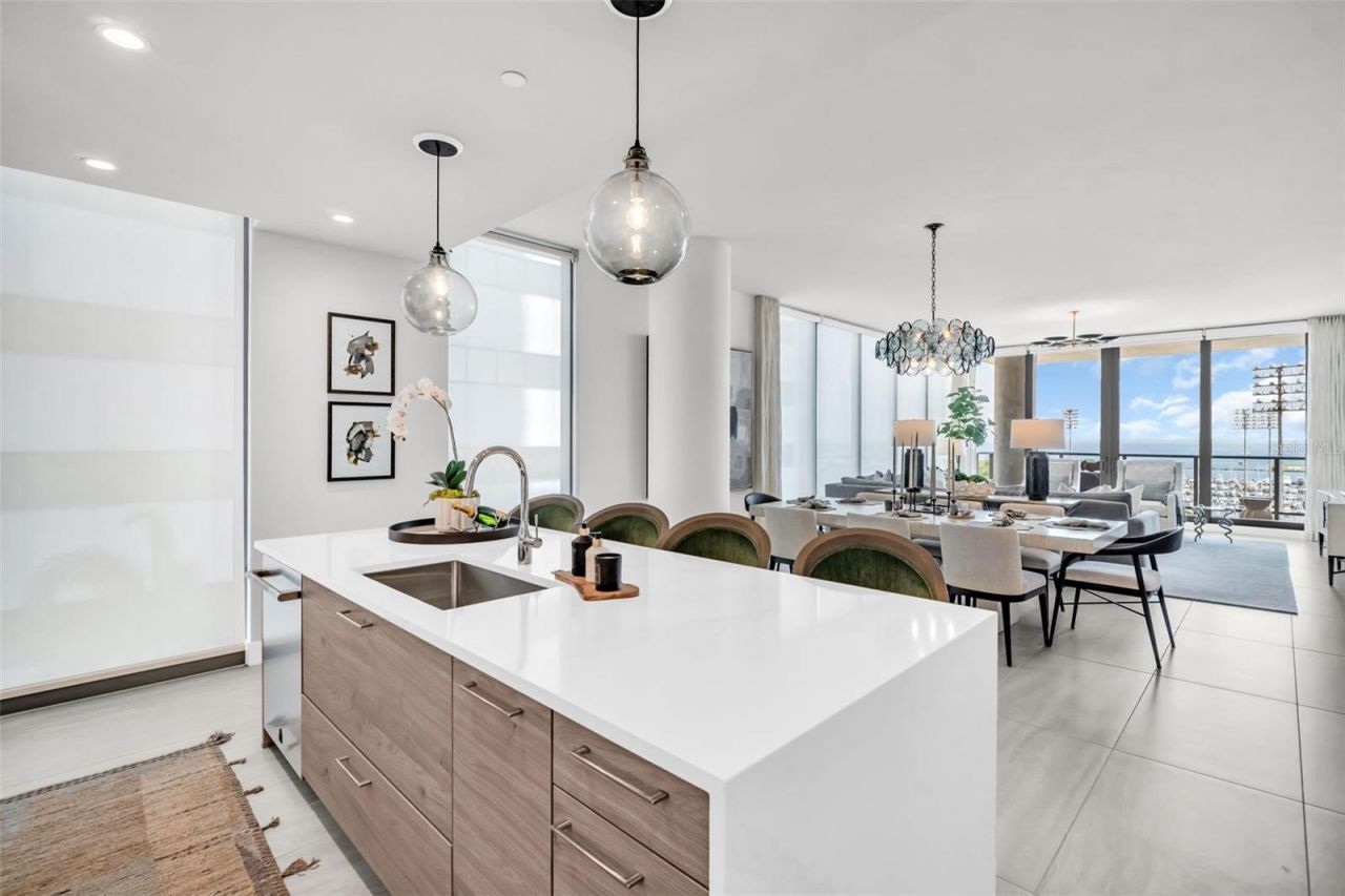 301 1st Street S, Unit 903, Saint Petersburg, FL 33701 Photo