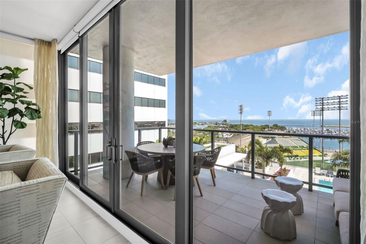 301 1st Street S, Unit 903, Saint Petersburg, FL 33701 Photo