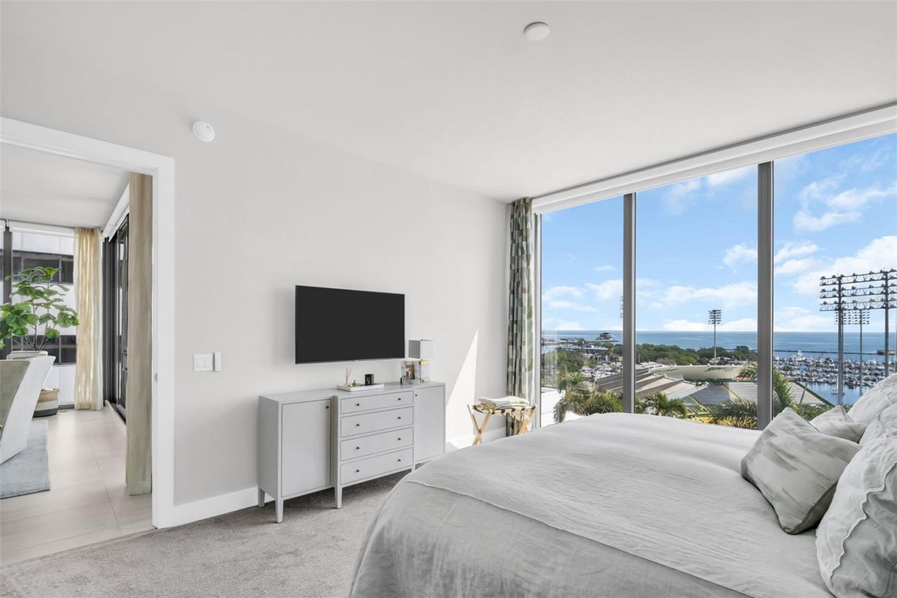 301 1st Street S, Unit 903, Saint Petersburg, FL 33701 Photo