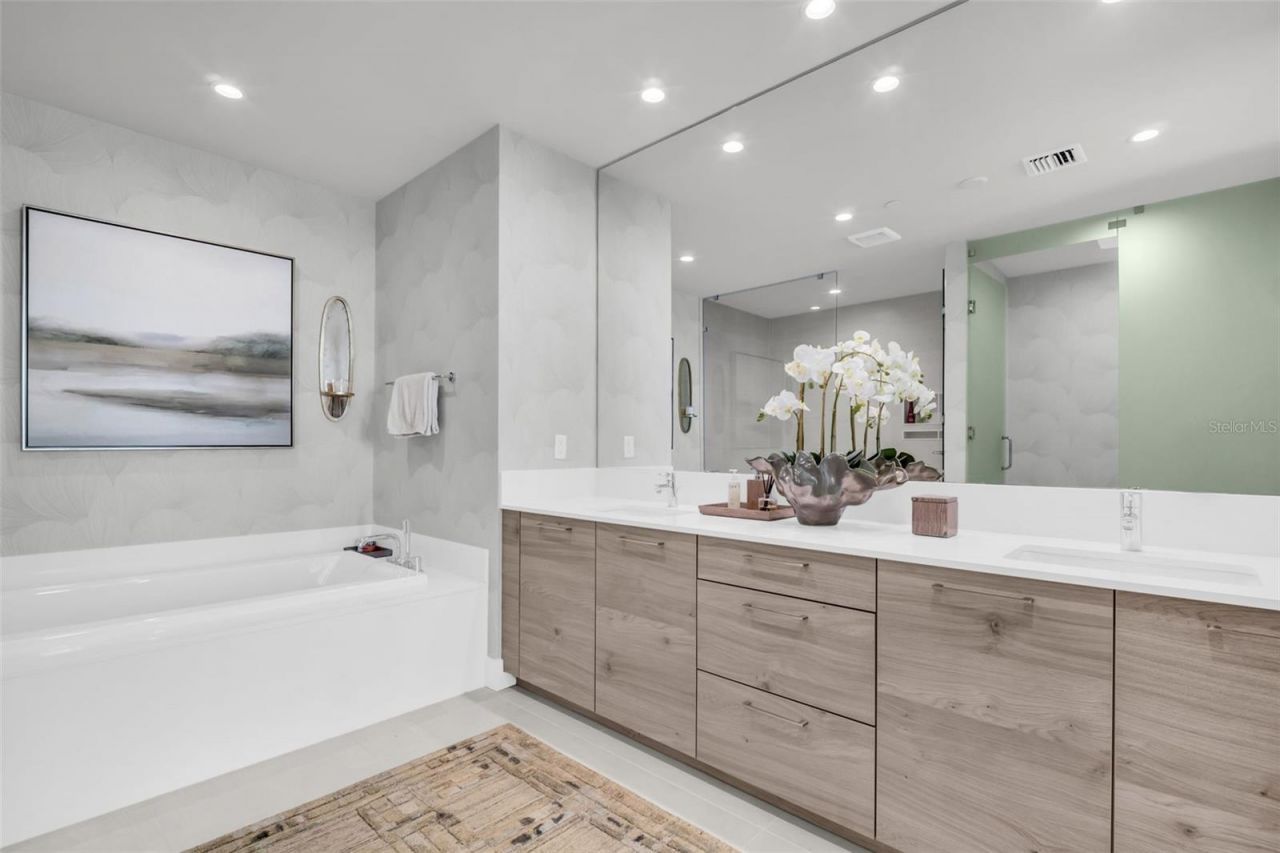 301 1st Street S, Unit 903, Saint Petersburg, FL 33701 Photo