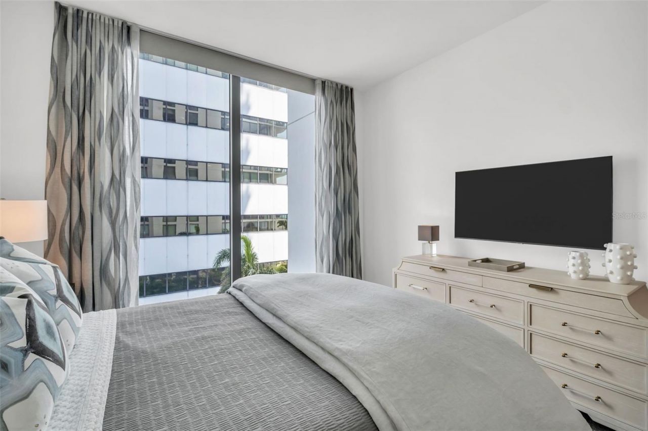 301 1st Street S, Unit 903, Saint Petersburg, FL 33701 Photo