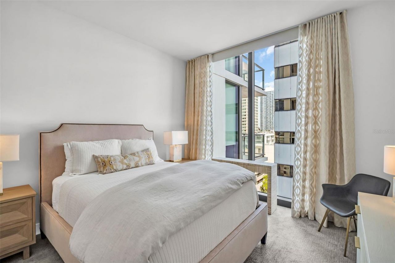 301 1st Street S, Unit 903, Saint Petersburg, FL 33701 Photo