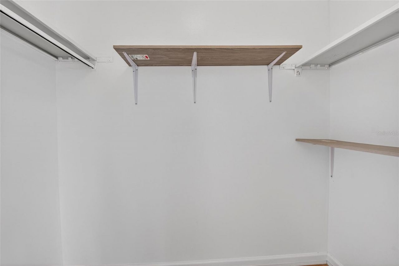 657 99th Avenue N, Unit 202, Saint Petersburg, FL 33702 Photo