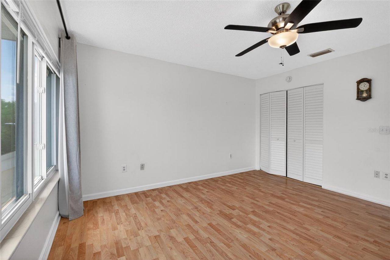 657 99th Avenue N, Unit 202, Saint Petersburg, FL 33702 Photo