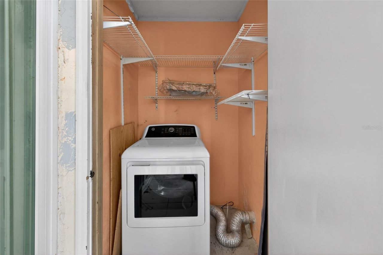 657 99th Avenue N, Unit 202, Saint Petersburg, FL 33702 Photo