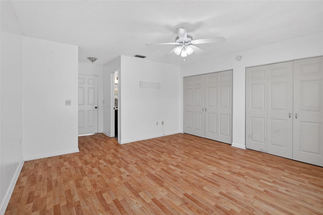 657 99th Avenue N, Unit 202, Saint Petersburg, FL 33702 Photo