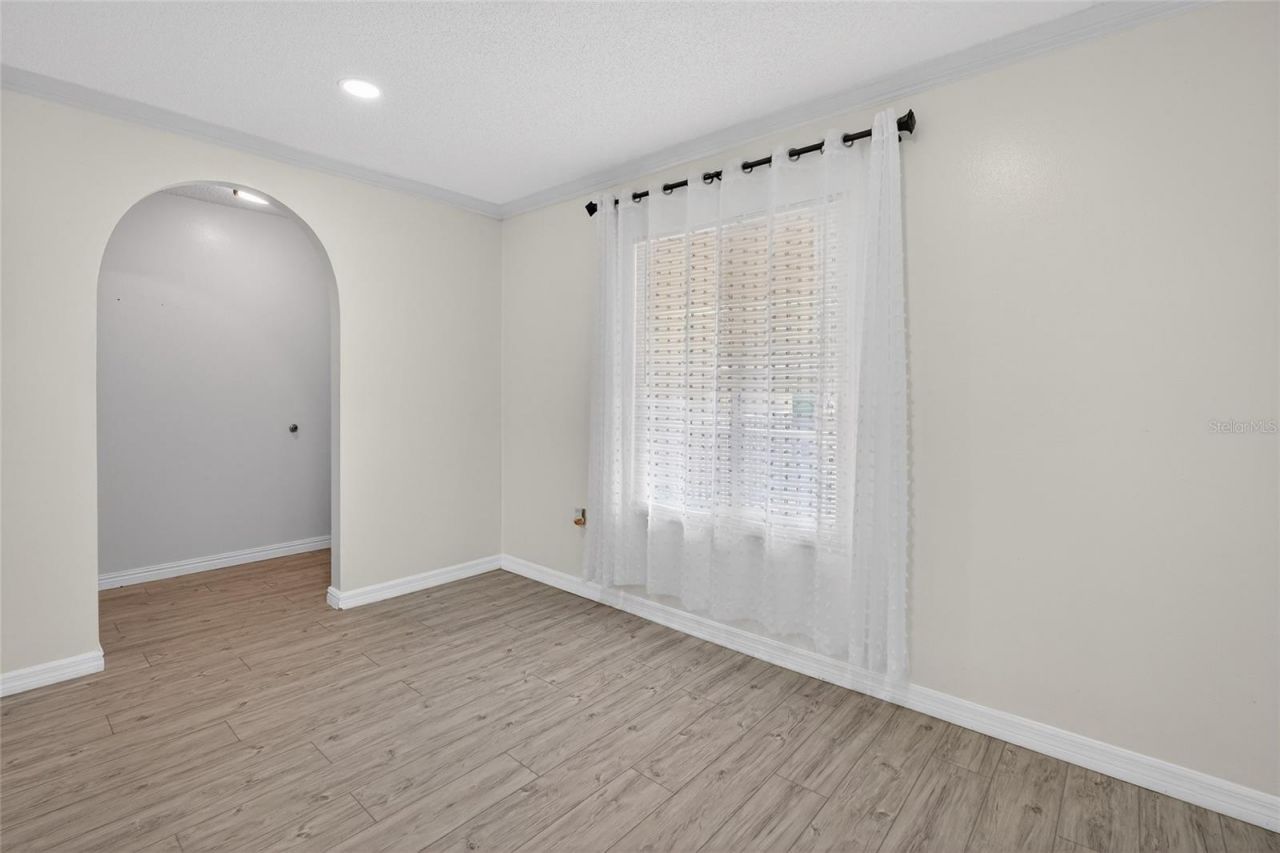 657 99th Avenue N, Unit 202, Saint Petersburg, FL 33702 Photo