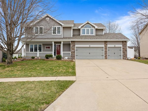 2302 NE Bel Aire Drive, Ankeny, IA 50021
