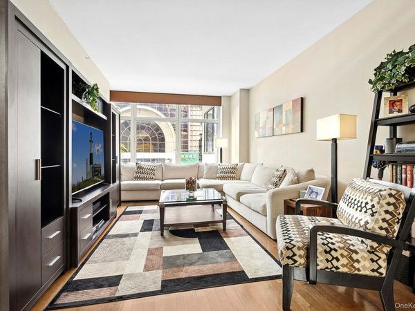 1600 Broadway, Unit 5B, New York (Manhattan), NY 10019