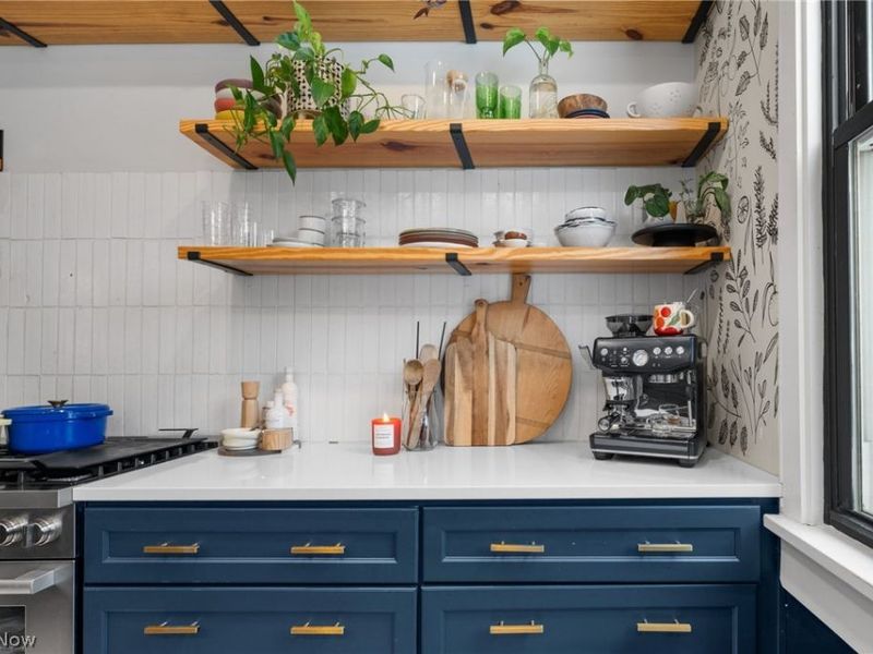 3064 Mabel Court, Unit 5, Cleveland, OH 44113 Photo 13