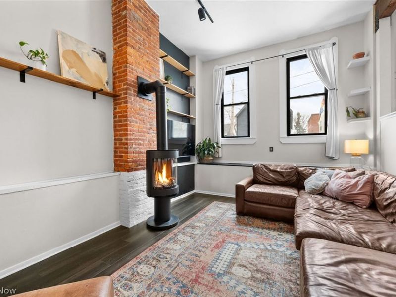 3064 Mabel Court, Unit 5, Cleveland, OH 44113 Photo 3