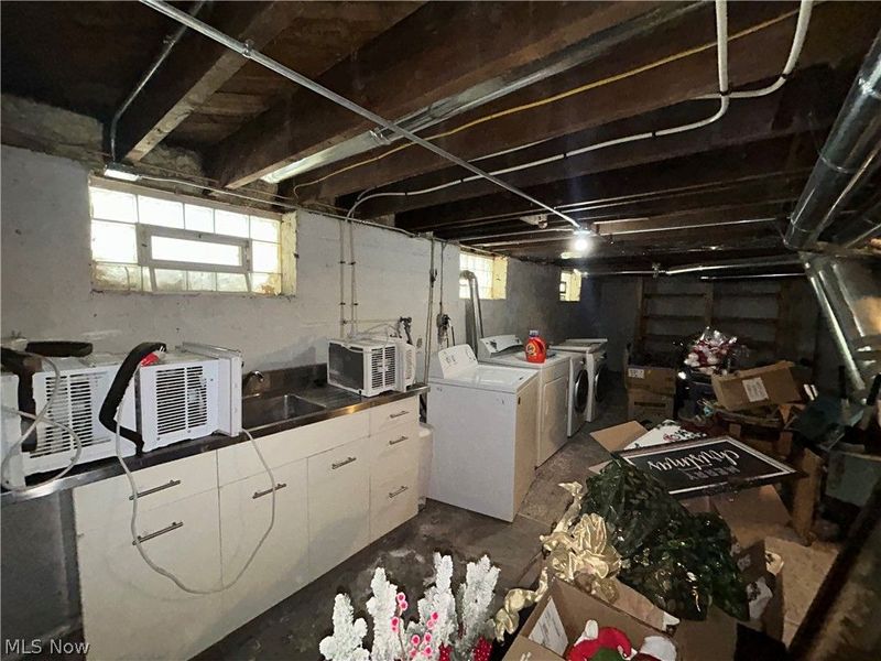 1305 W 106th Street, Cleveland, OH 44102 Photo 17