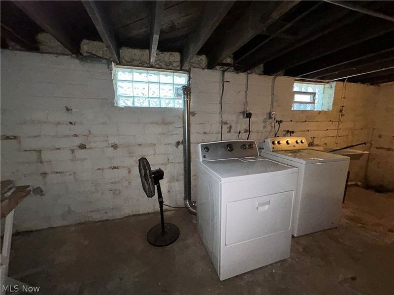 1305 W 106th Street, Cleveland, OH 44102 Photo 28