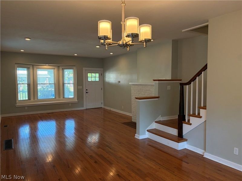 1305 W 106th Street, Cleveland, OH 44102 Photo 3