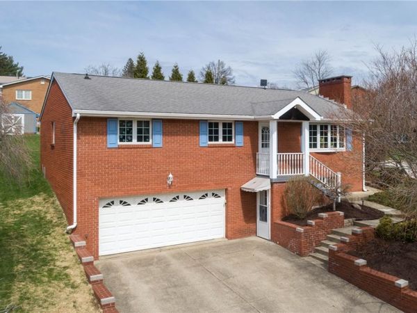 738 Scenic Drive, Houston, PA 15342