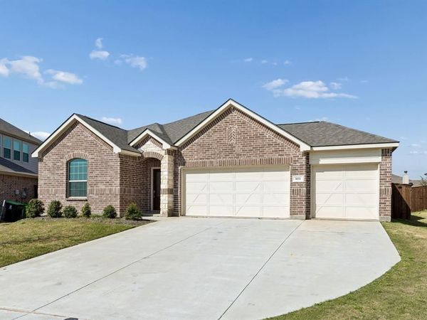 900 Chip Street, Little Elm, TX 75068